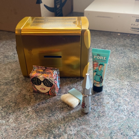 Benefit Fortune Fun & Favorites Gift Set & Piggy Bank - Picture 3 of 3